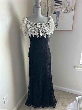 Tahari Off-Shoulder Black & Ivory Lace Gown